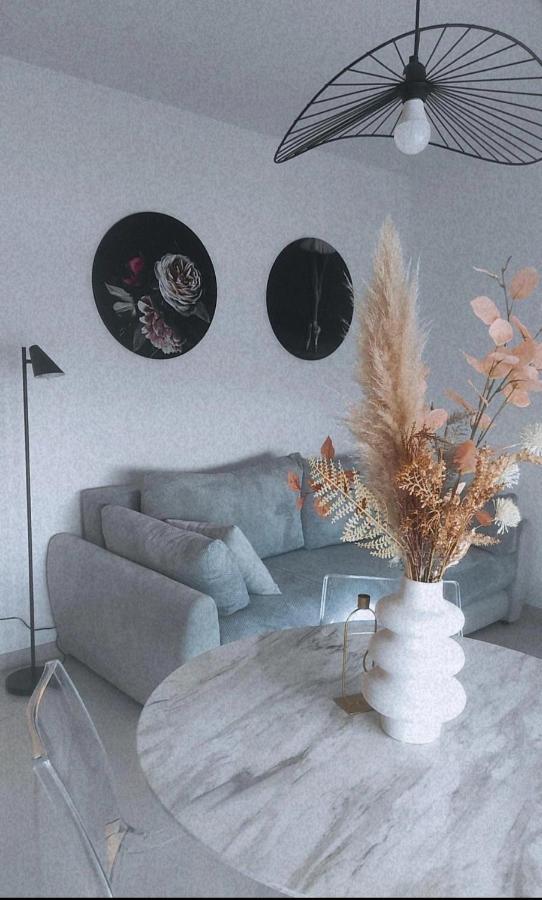トロギールNew Apartman P & Bアパートメント エクステリア 写真